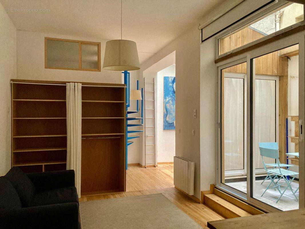 Appartement à PARIS-19E