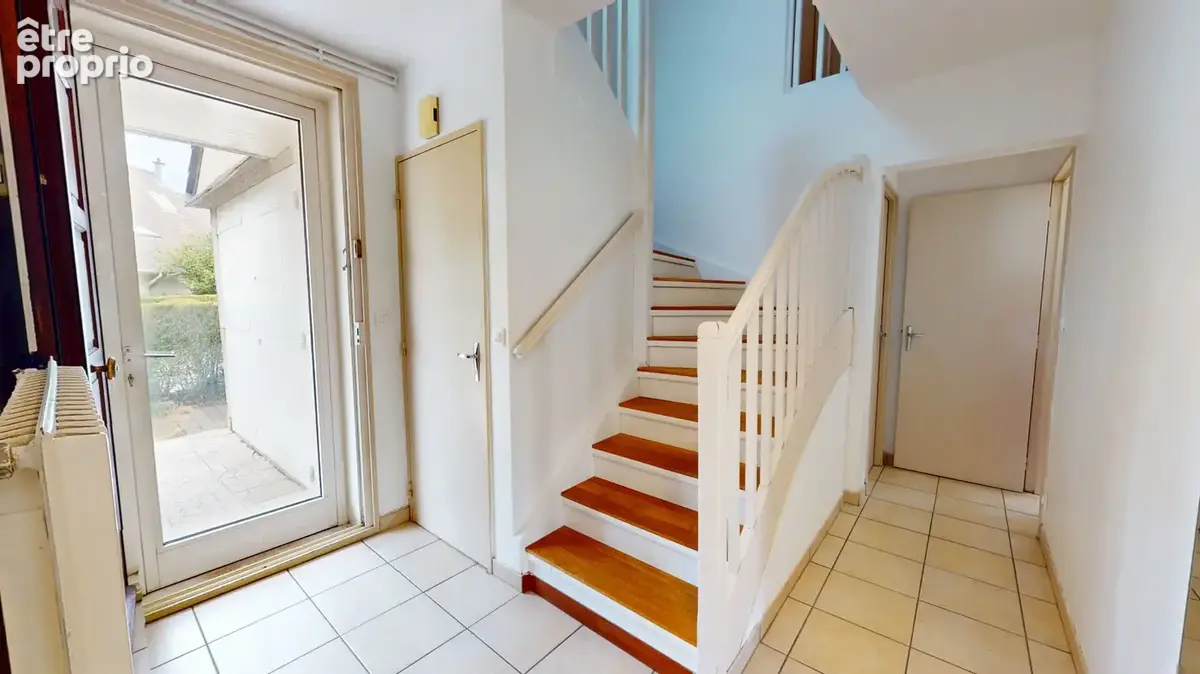 Maison de 149 m² à Breuillet - photo 5