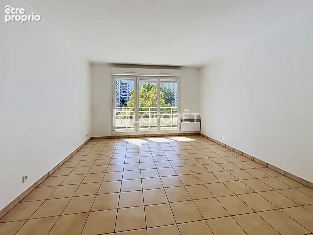 Appartement Le Kremlin Bicetre 3 pièce(s) 63.70 m2 - photo 2