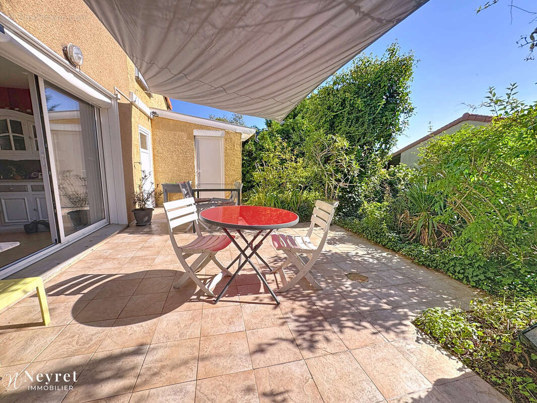 Maison - 103m2 - Terrain de 341m2 - St Genis Laval - photo 14