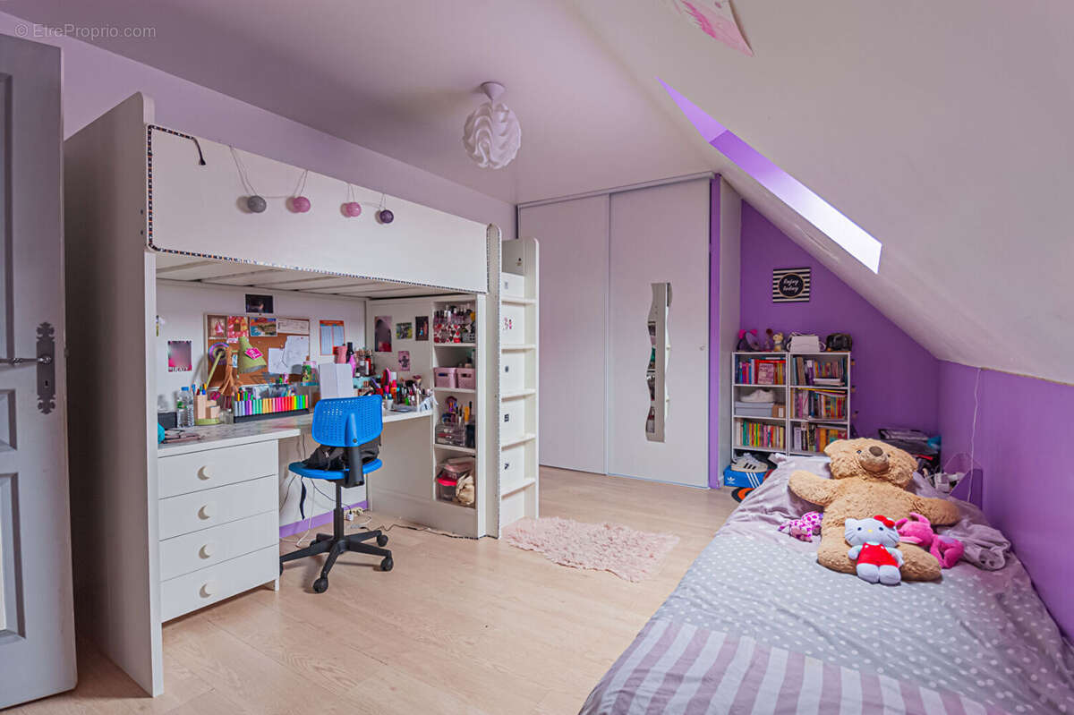 Maison à SAINT-PIERRE-LES-NEMOURS