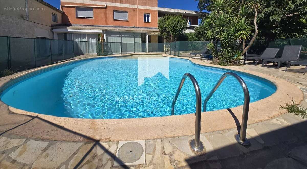 Appartement à HYERES