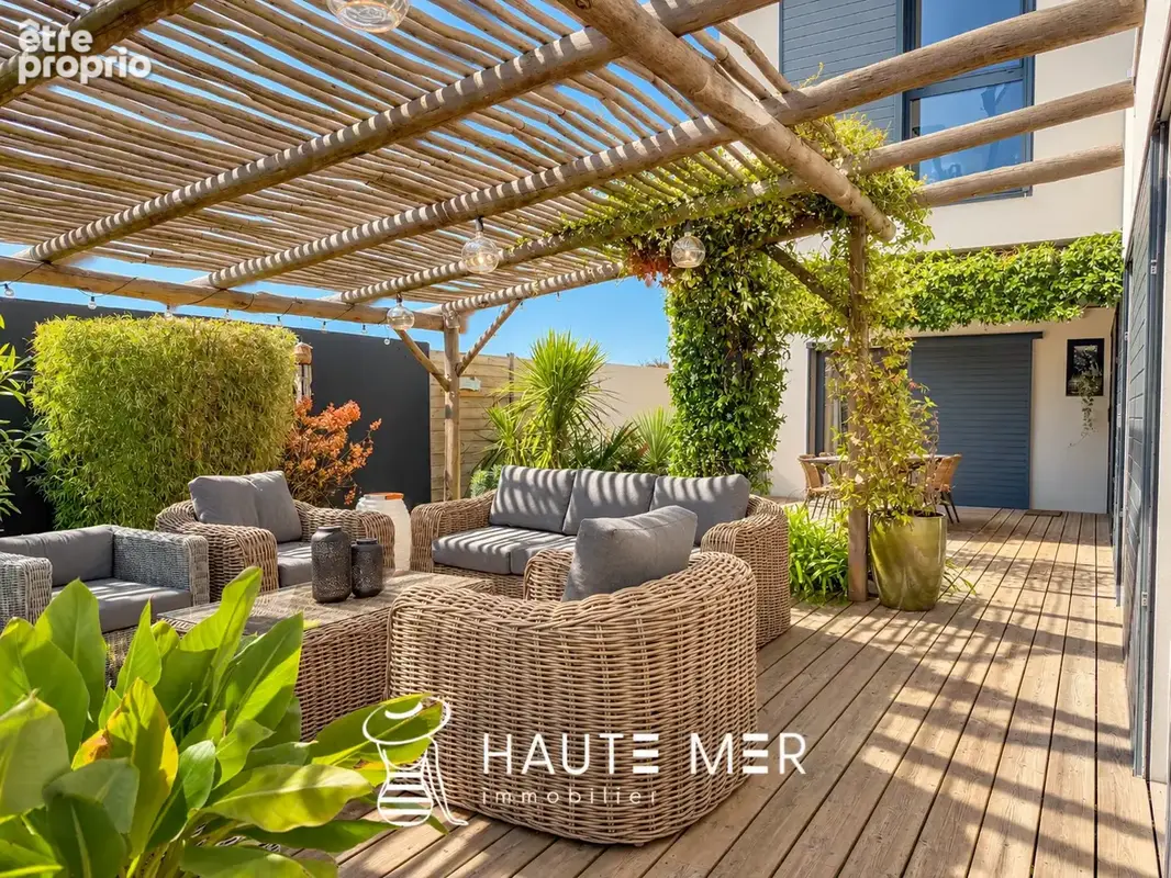 CASSIS — Une parenthèse contemporaine au cœur de la ville - photo 11