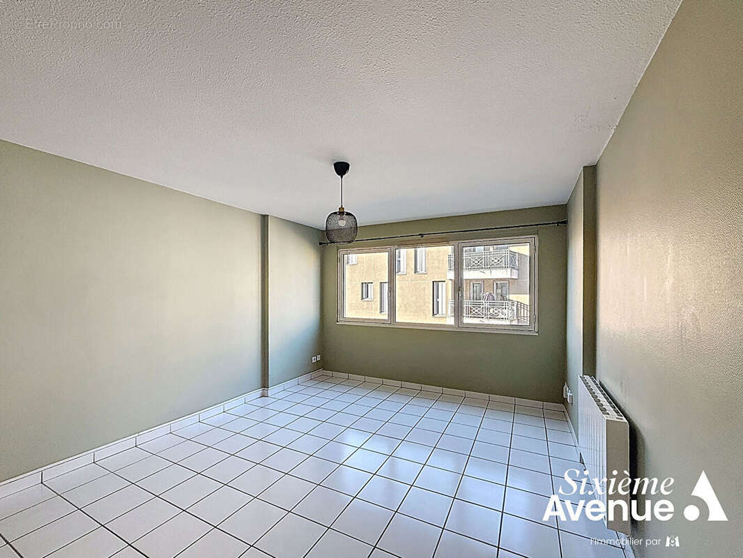 Appartement à LYON-8E