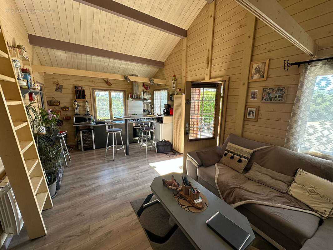 Ensemble de 3 chalets en bois, site de villégiature avec piscine - photo 6