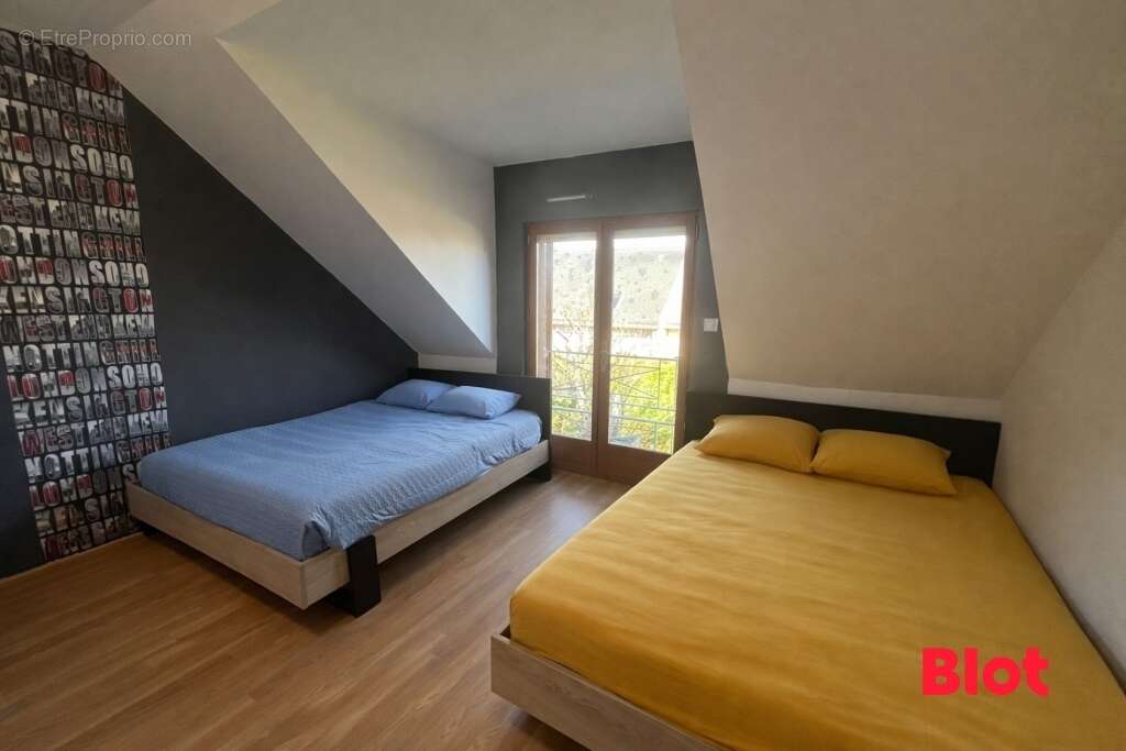 Maison à NOYAL-CHATILLON-SUR-SEICHE