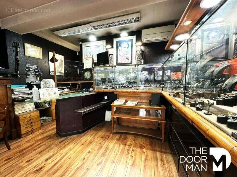 Commerce à CORNEBARRIEU