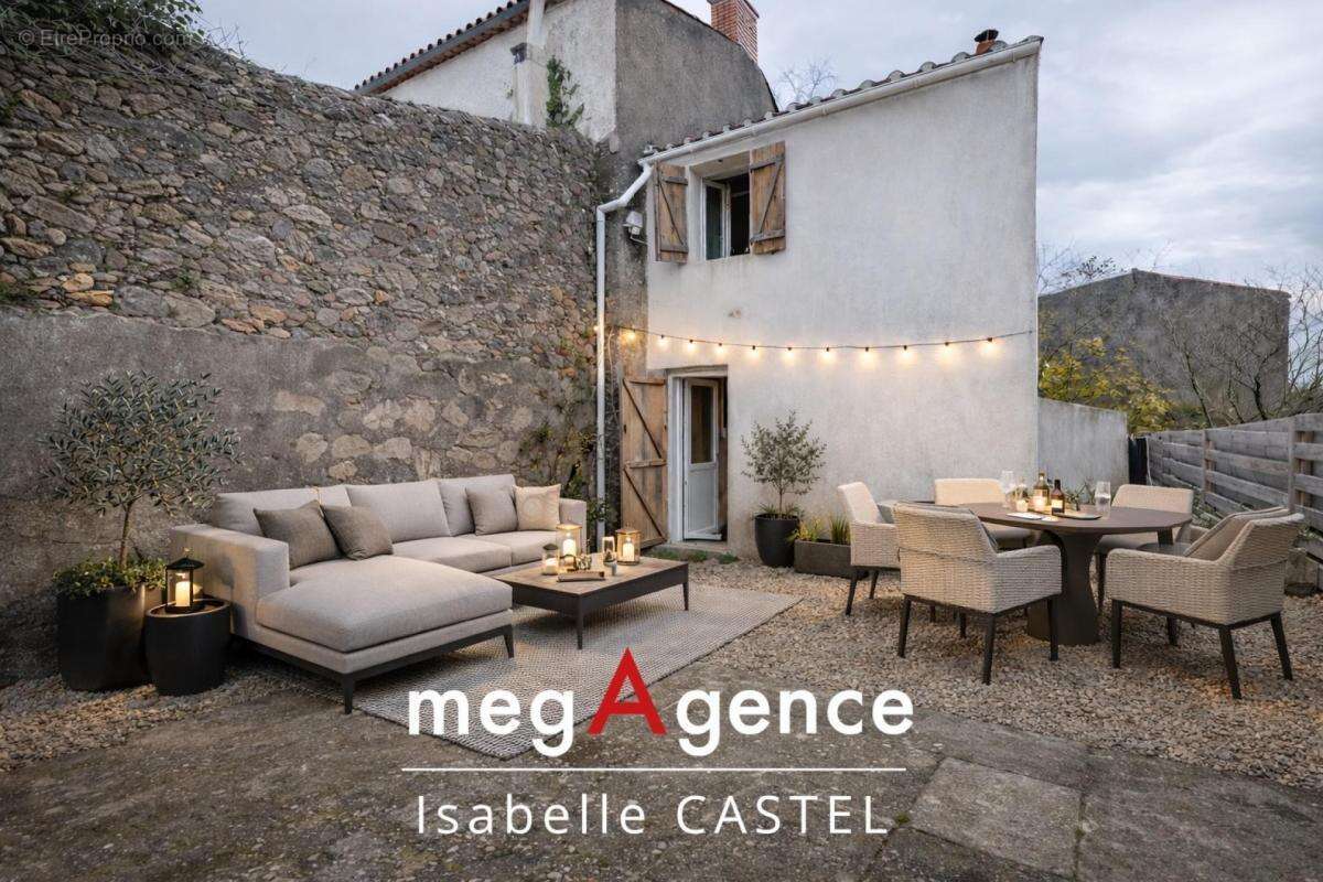 Maison à BEAULIEU-SOUS-LA-ROCHE