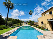 Maison à SAINT-LAURENT-DU-VAR