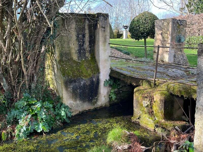 ELEGANT CHATEAU XVIIIs, sans travaux, sur 1 hectare clos de murs, jardin paysagé, chapelle, orangerie, dépendances, pour famille - photo 36