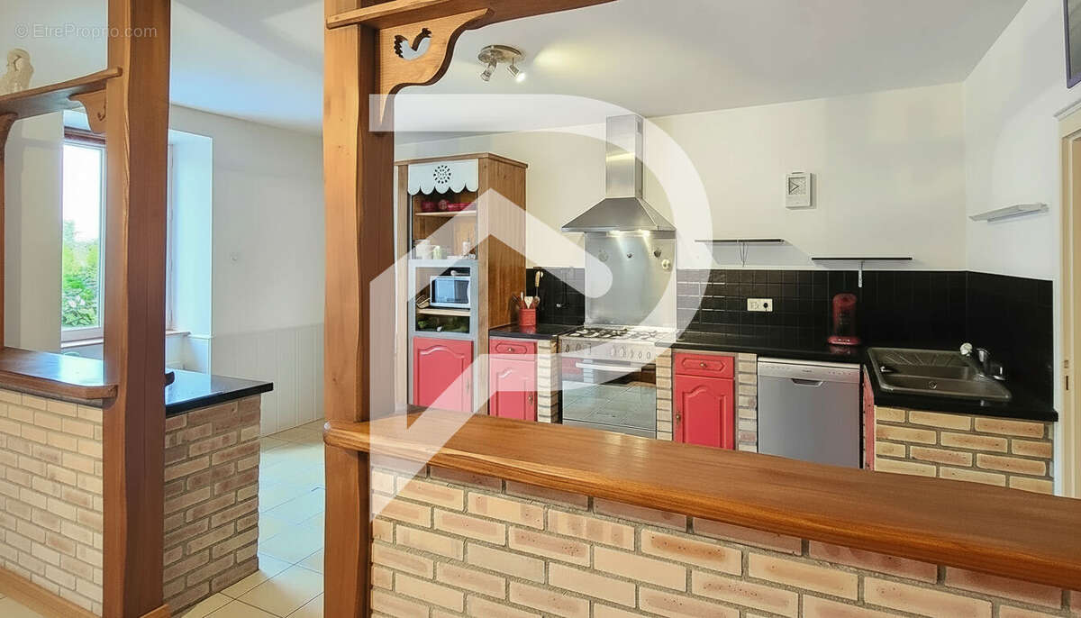 Maison 5 pièces 130 m2 à Montredon-Labessonnie - photo 4