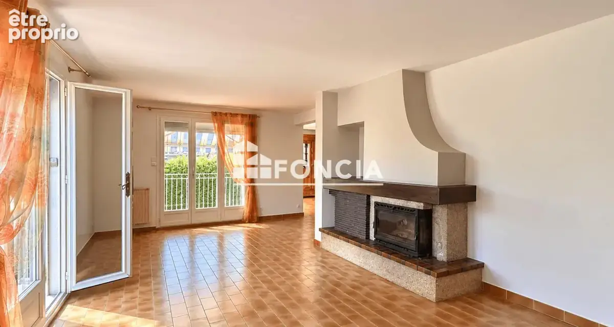 Exclusivité – maison spacieuse avec 4 chambres, annexe indépendante et grande piscine - photo 4