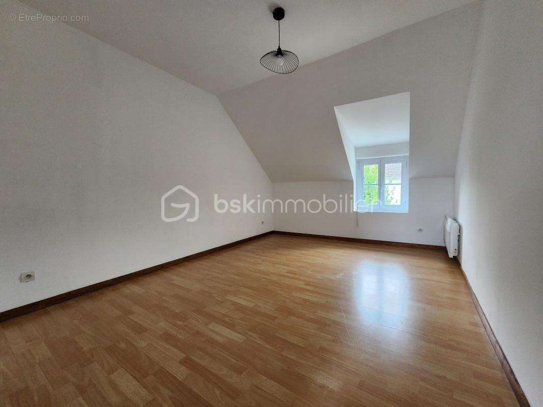 Maison à FONTAINE-LA-GAILLARDE