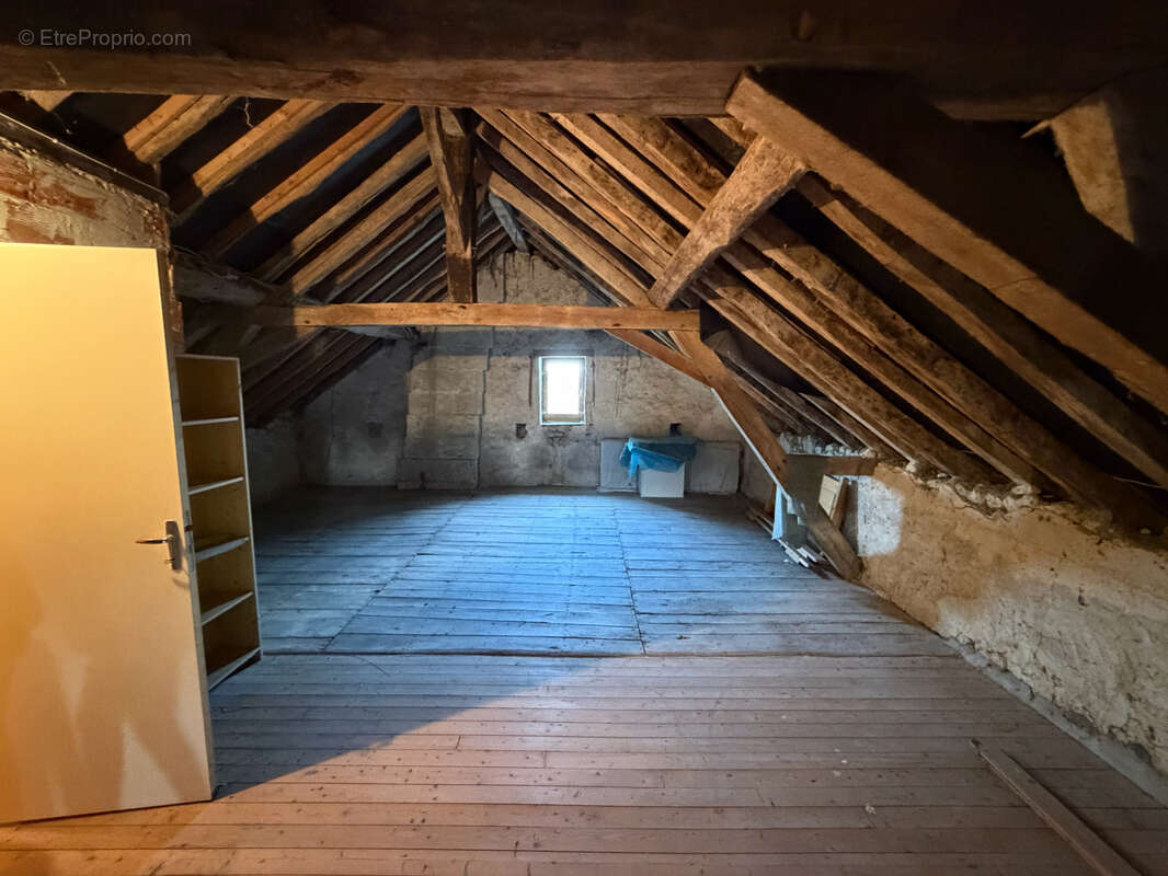 Maison à SAINT-SAUVEUR