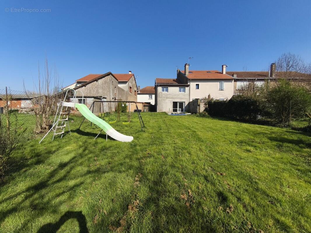 Maison à ARRAYE-ET-HAN