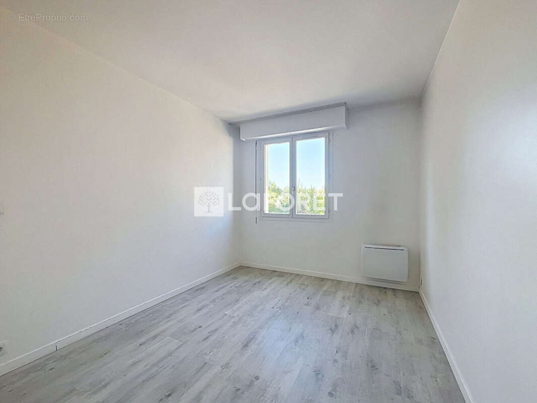 Appartement Saint-Michel-sur-Orge 3 pièce(s) 70 m2 - photo 9