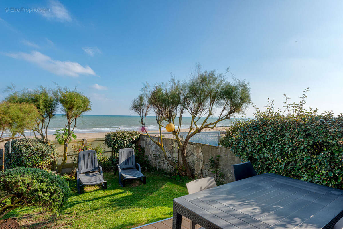 Maison à LUC-SUR-MER