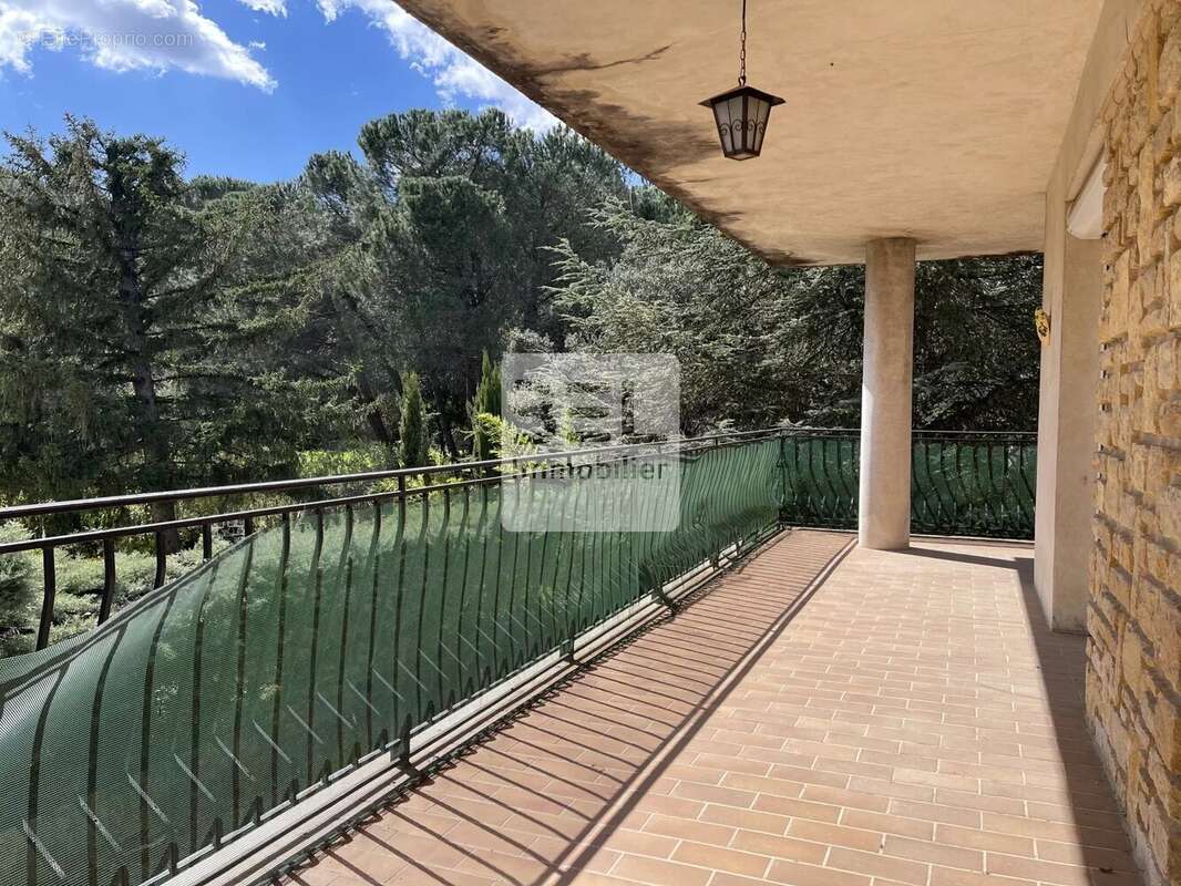 Maison à BAGNOLS-SUR-CEZE