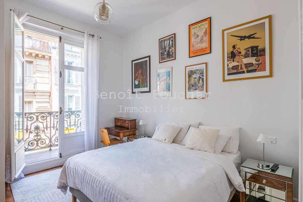 Appartement à PARIS-17E