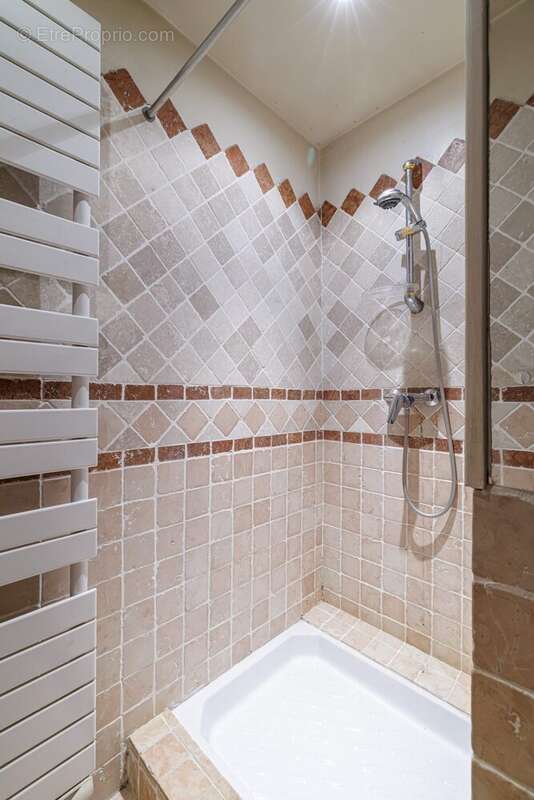 Appartement à VENCE