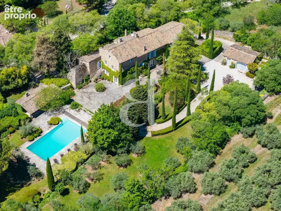 Maison à GORDES