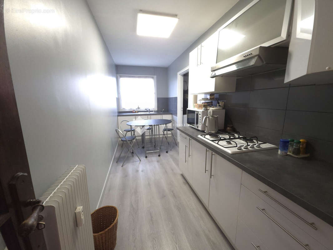 Appartement 80 m² à Saint-Brieuc  - photo 4
