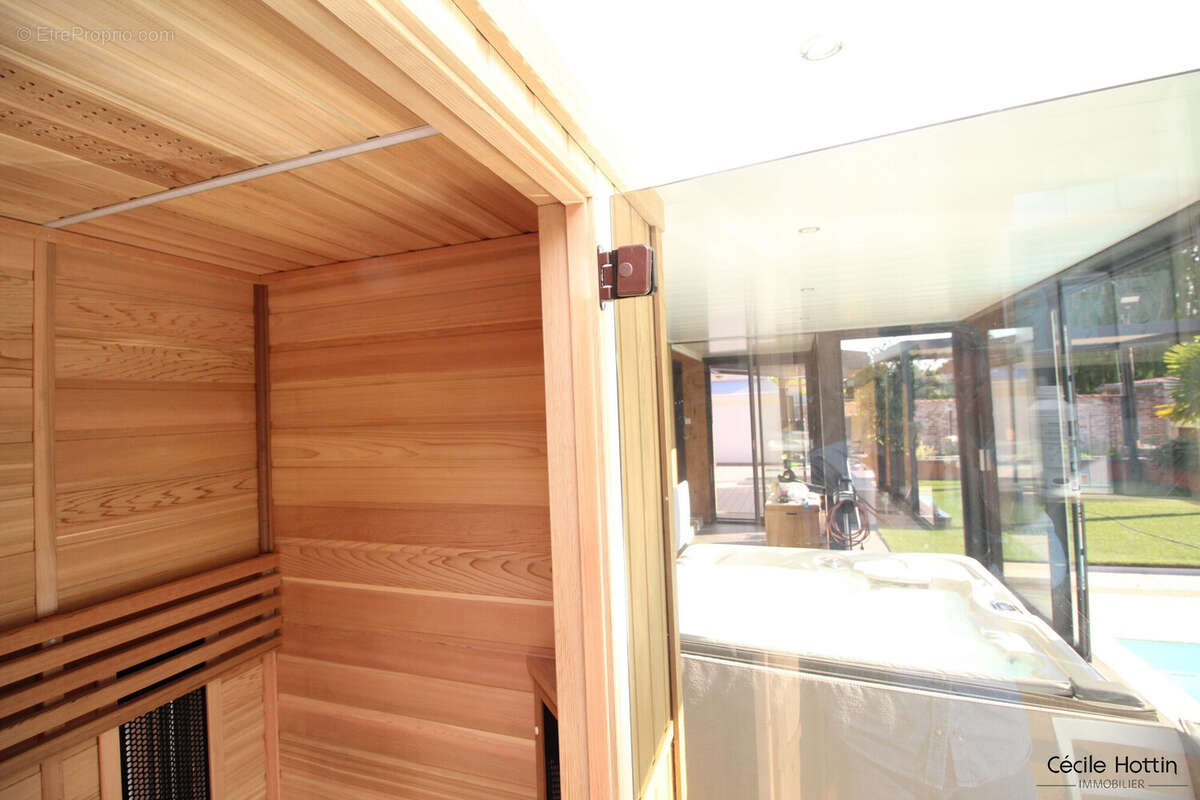 Maison à RAIMBEAUCOURT