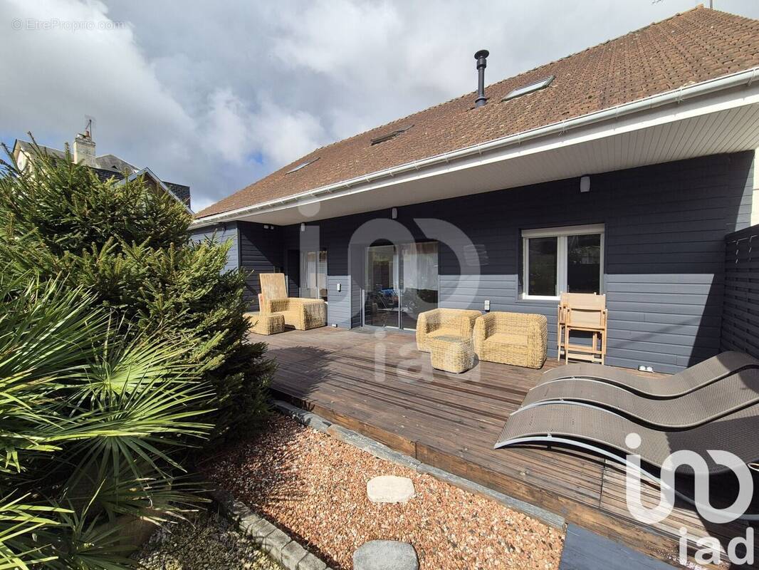 Photo 1 - Maison à MONTIVILLIERS