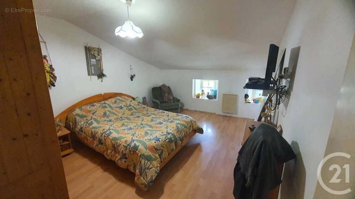 Maison 195 m² à Aubigne  - photo 9