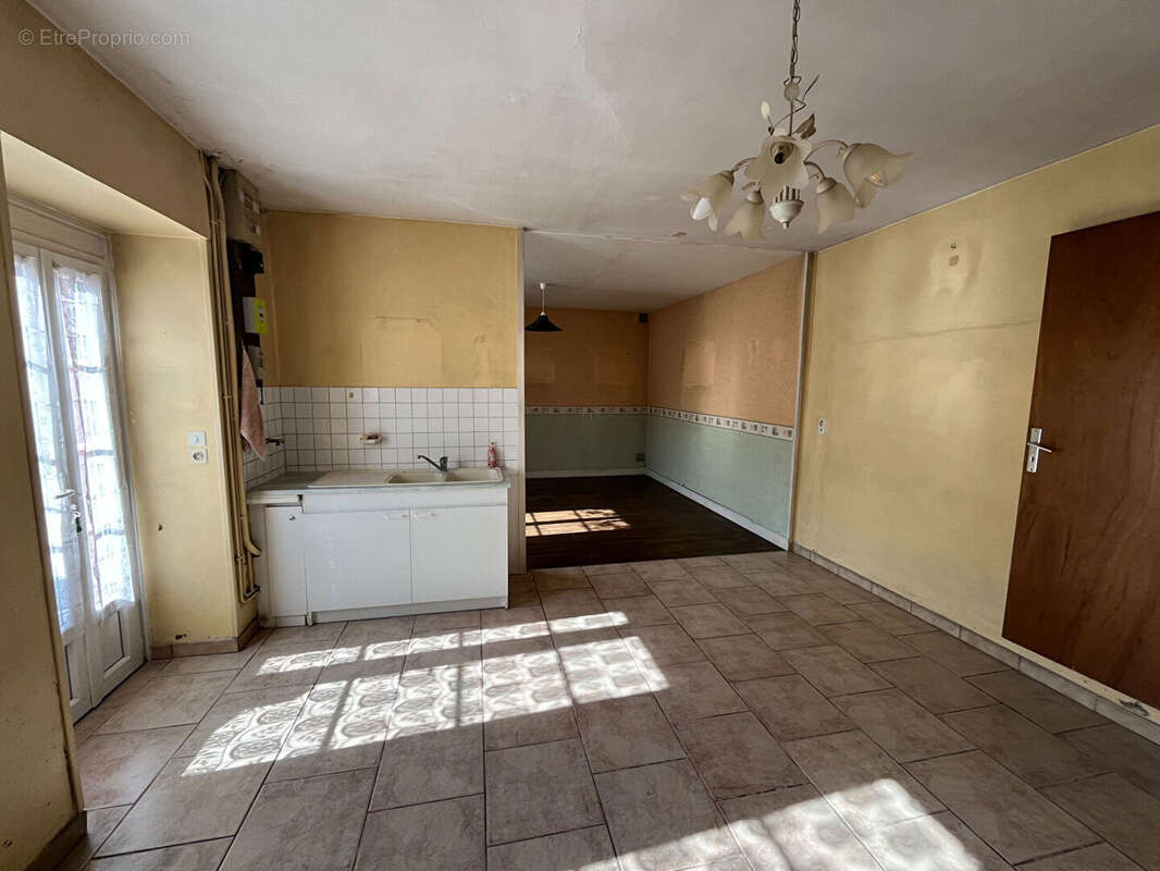 Maison de 2 chambres au coeur de Montmoreau - photo 4