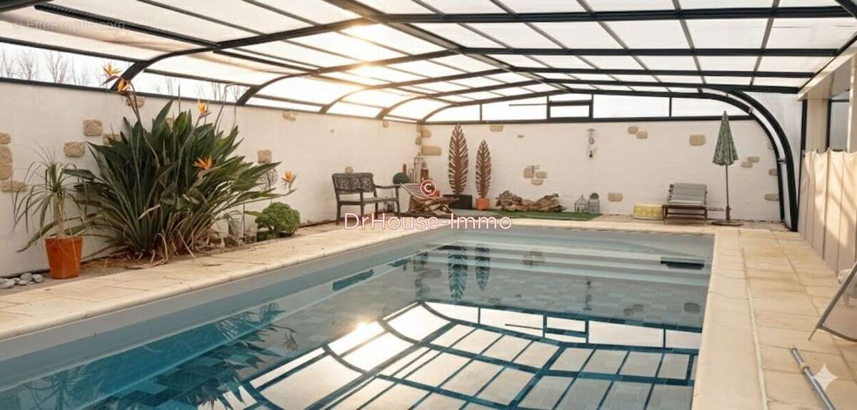 Maison à COMMEQUIERS