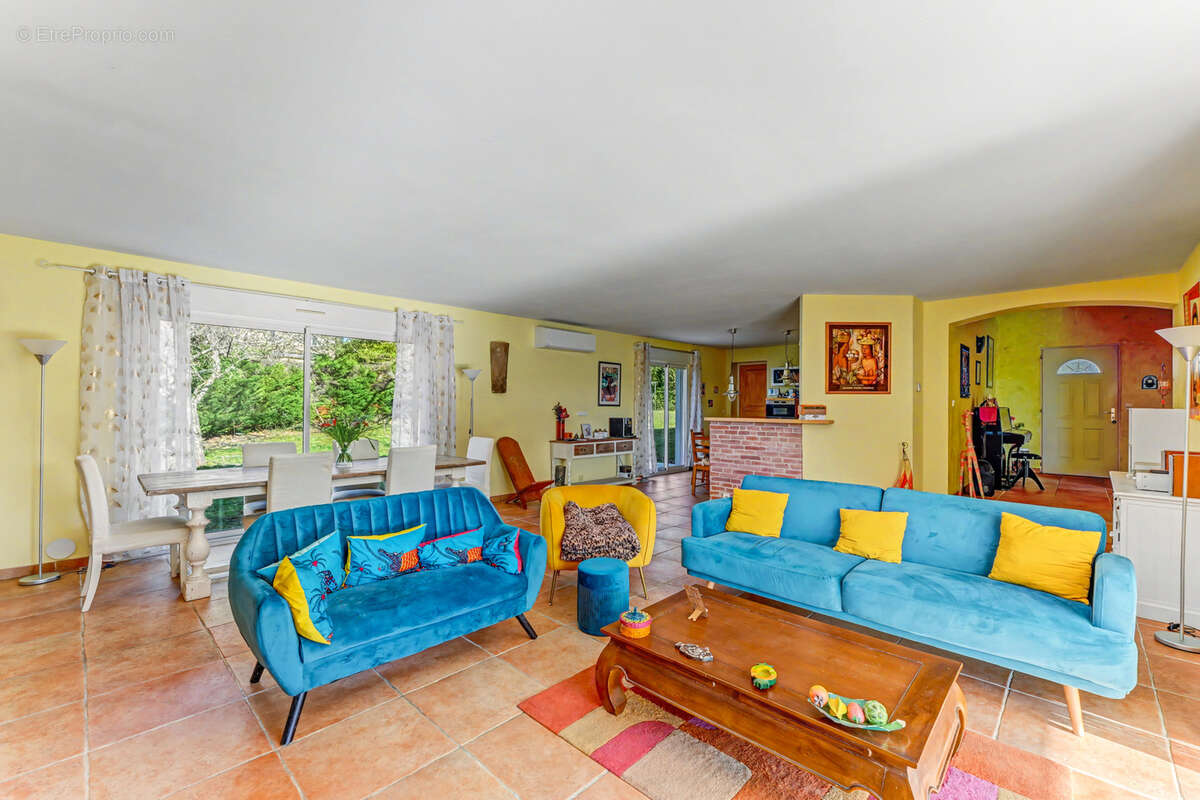 LAPEYROUSSE-FOSSAT Maison 200 m2 à vendre - photo 13