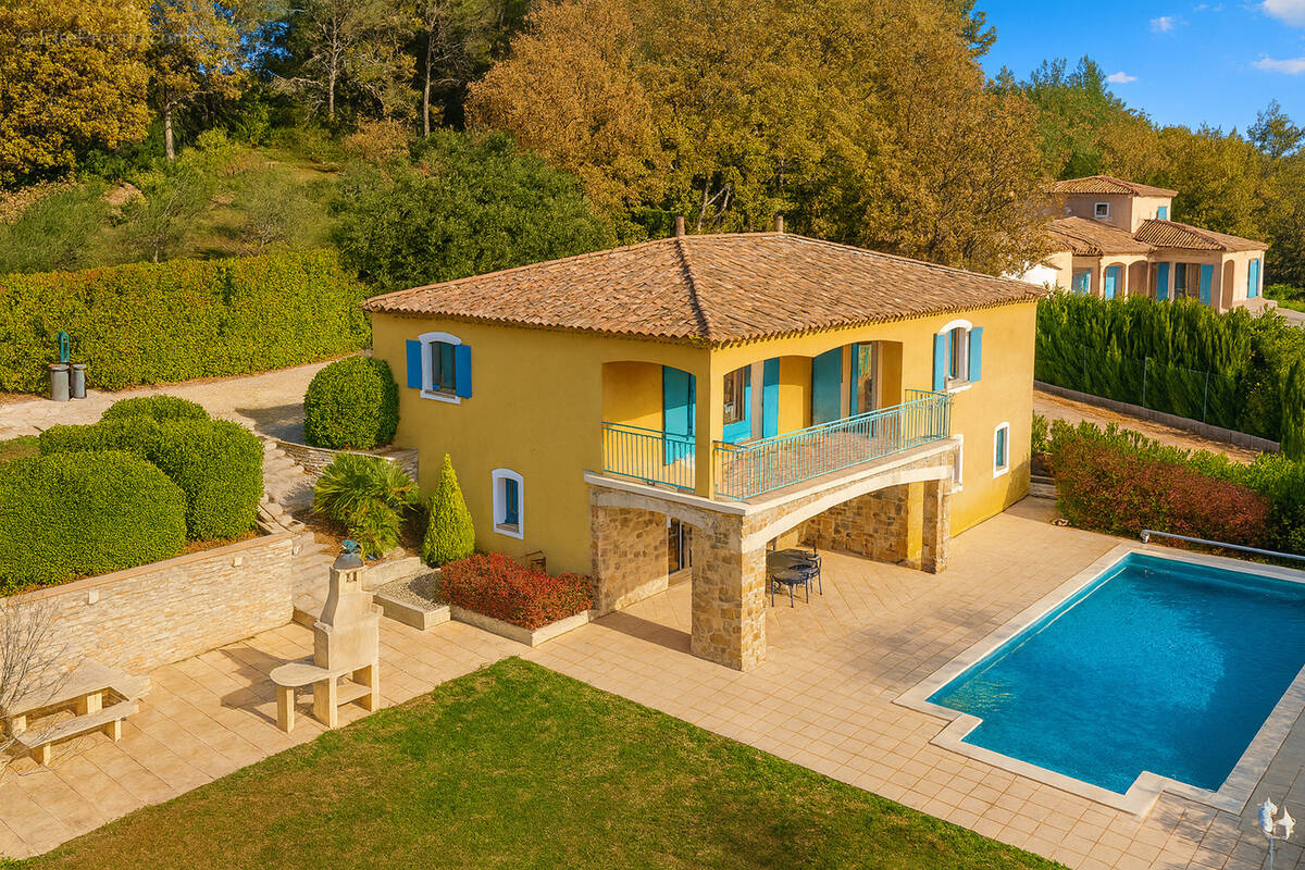 Maison à BESSE-SUR-ISSOLE