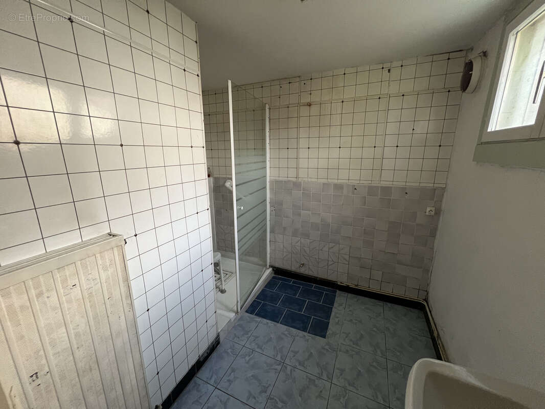 Maison à VIC-DES-PRES