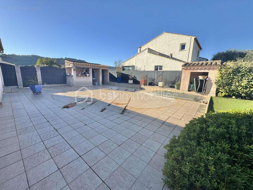 Maison T4 1000m2 de terrain, Commune très prisés proche de Beziers - photo 15