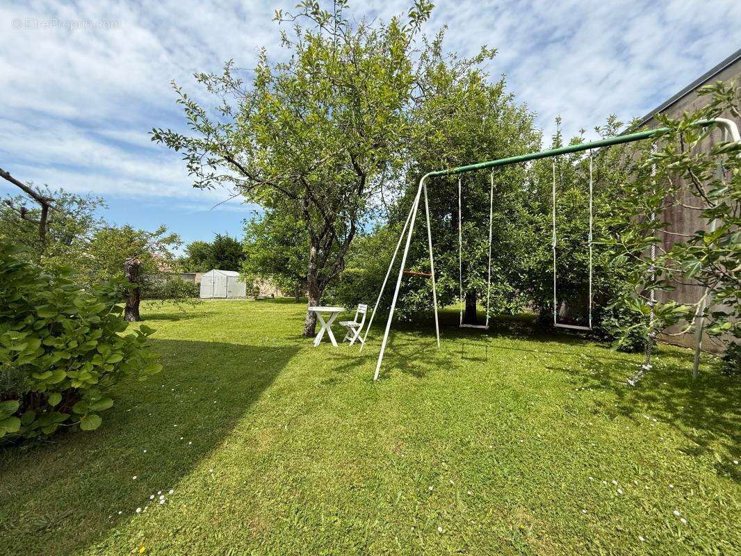 Maison à BESSEY-LES-CITEAUX