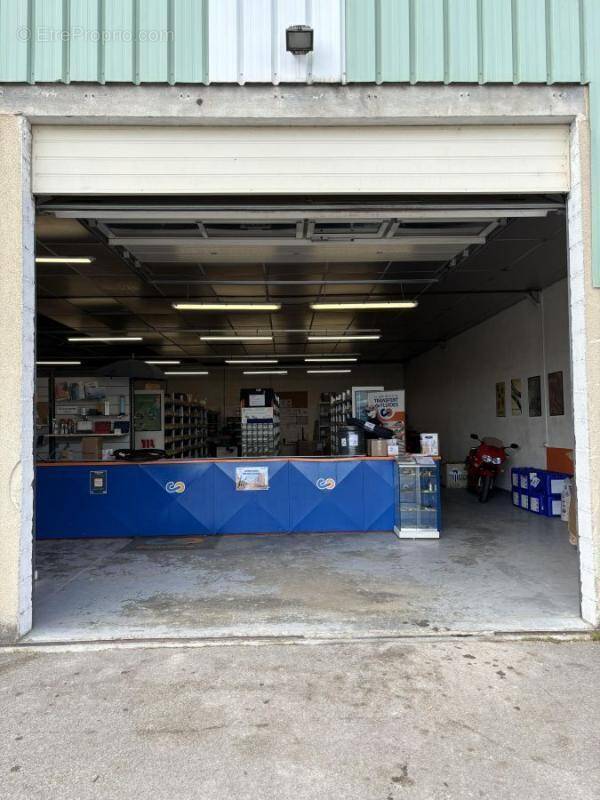 Maison à LA CHAPELLE-SAINT-LUC