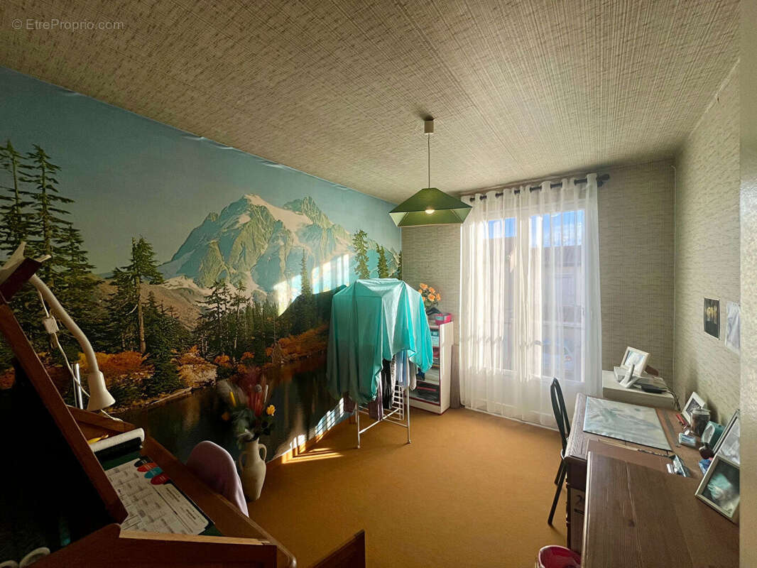 Maison à MONTELIMAR