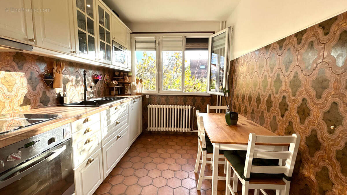 Maison à MORANGIS