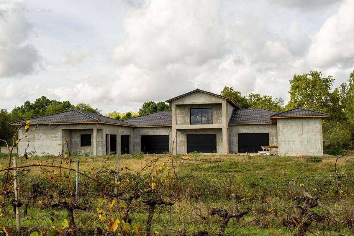 Maison à SAINT-LOUBES