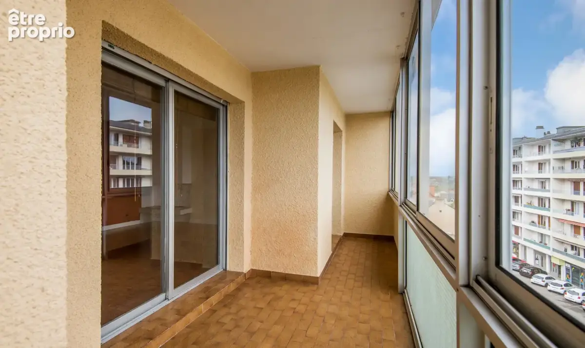 Rodez T4 Duplex avec terrasse et loggia - photo 10