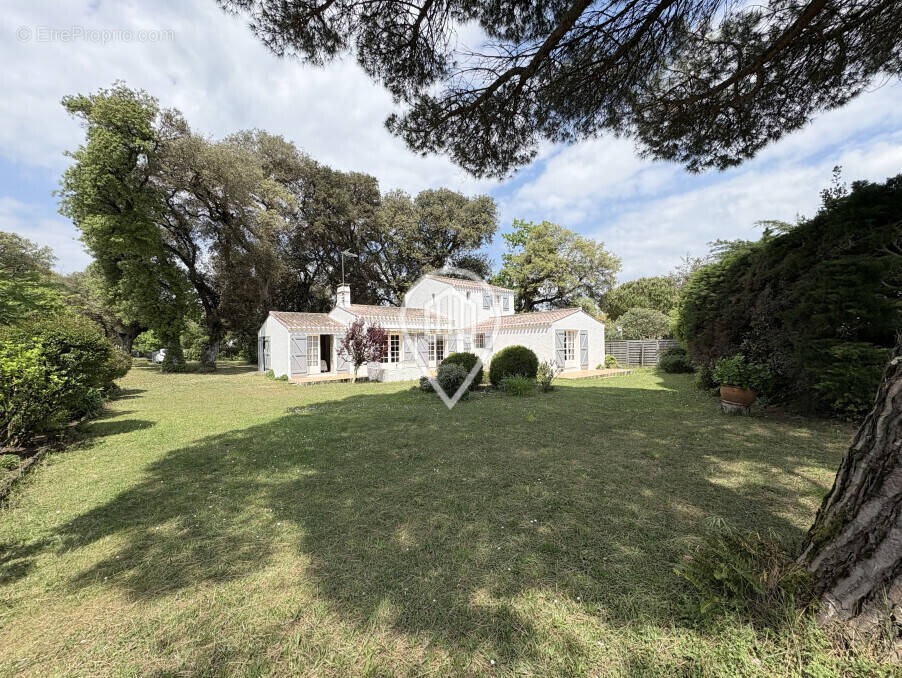 Maison à L&#039;EPINE