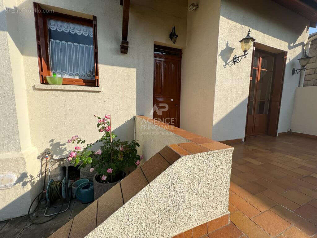 Maison à CARRIERES-SUR-SEINE