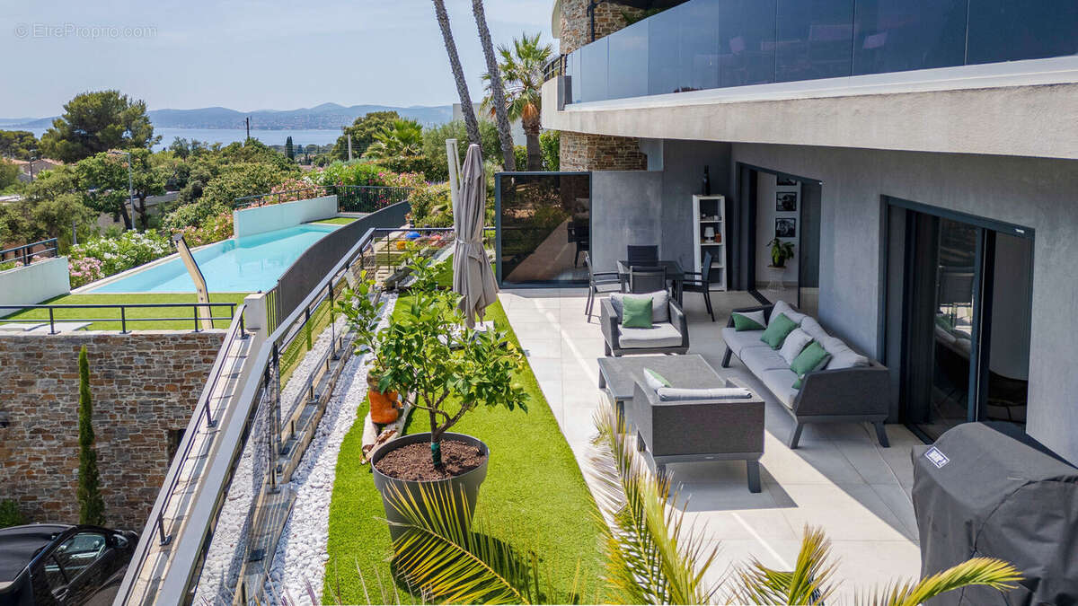 Appartement à SAINT-RAPHAEL