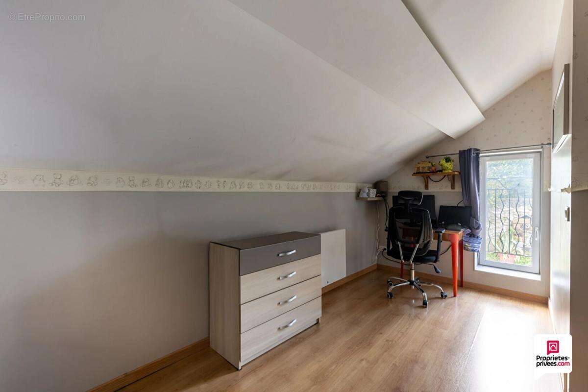 Maison à LES MUREAUX