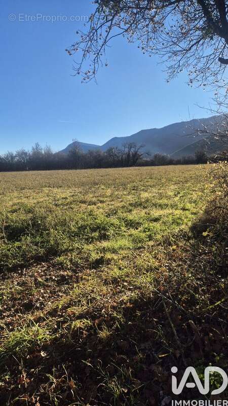 Terrain 493 m² à Les Omergues  - photo 5