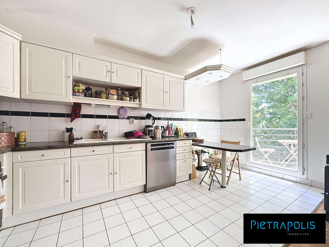Appartement à LYON-7E