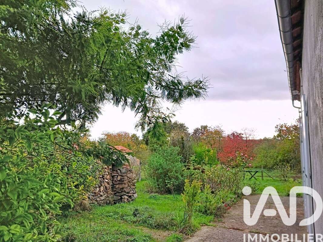 Photo 8 - Maison à SAINT-CLEMENTIN