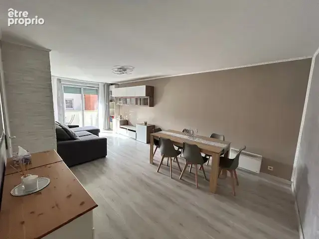 Bel appartement avec terrasse et parking - photo 2