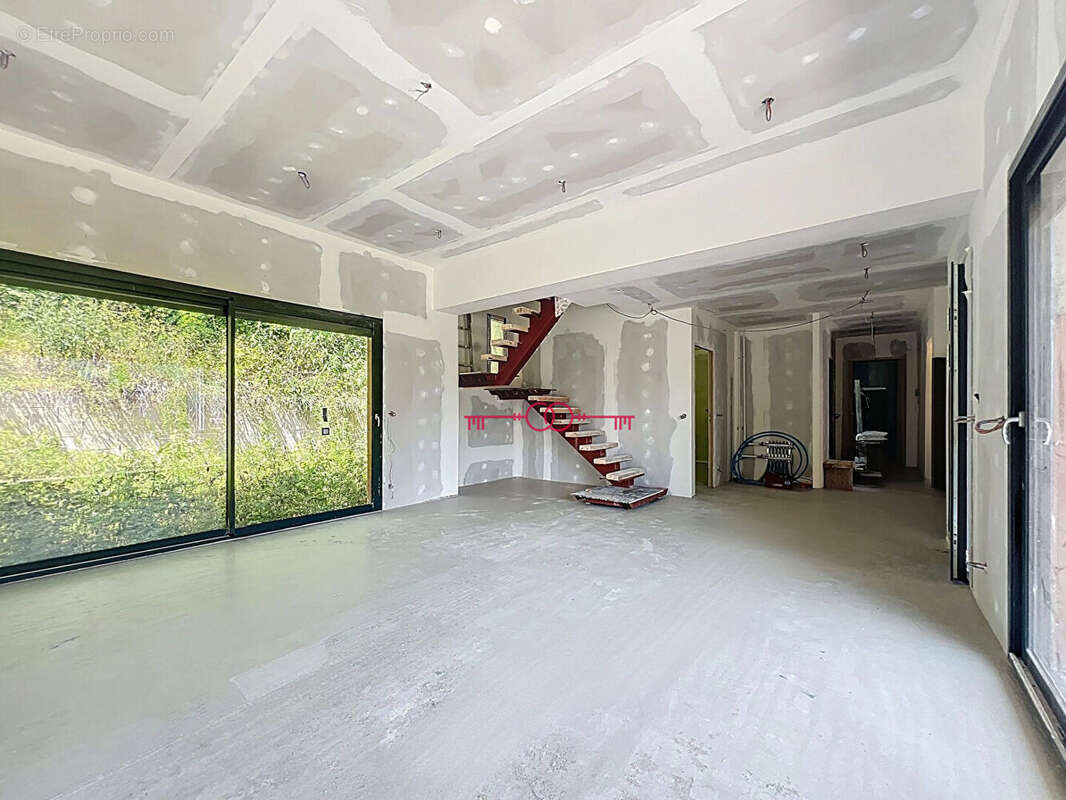 Maison à SAINT-THIERRY